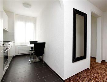 Guesthouse Dienerstrasse Цюрих Екстер'єр фото